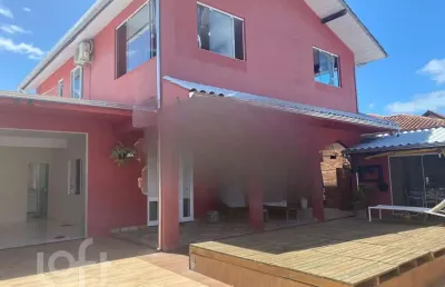 Casa com 3 quartos à venda na Rua Fidélis Govoni, 390, Campeche, Florianópolis