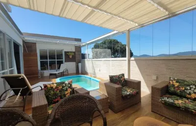 Casa com 4 quartos à venda na Rua Ari Avanci dos Santos, 144, Trindade, Florianópolis