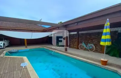Casa com 5 quartos para alugar na Rua Professor Paulo Roberto Martins, 54, Santa Mônica, Florianópolis