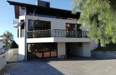 Casa com 4 quartos para alugar na Avenida do Antão, 297, Centro, Florianópolis