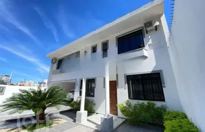 Casa com 5 quartos à venda na Rua Doutor Armando Valério de Assis, 67, Agronômica, Florianópolis