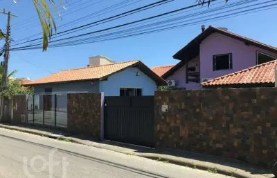 Casa com 4 quartos à venda na Rua José Elias Lopes, 77, Campeche, Florianópolis