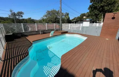 Casa com 4 quartos para alugar na Adão Pereira Alves, 70, Sambaqui, Florianópolis
