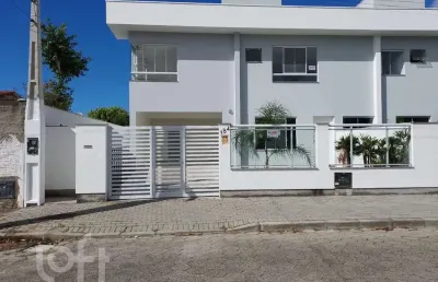Casa com 3 quartos à venda na Rua Quatorze Bis, 184, Carianos, Florianópolis