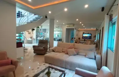 Casa em condomínio fechado com 3 quartos à venda na Rua Douglas Seabra Levier, 228, Trindade, Florianópolis