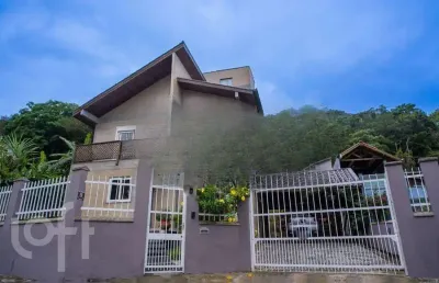 Casa com 2 quartos à venda na Rua Durval Pires da Cunha, 362, Sambaqui, Florianópolis