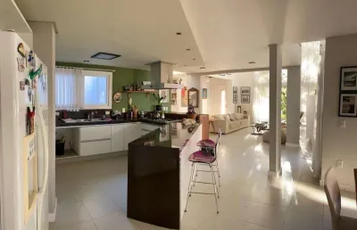 Casa com 2 quartos à venda na Rua Durval Pires da Cunha, 322, Sambaqui, Florianópolis