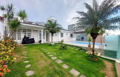 Casa com 4 quartos para alugar na Rua Senador Milton Campos, 303, Coqueiros, Florianópolis