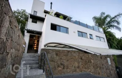 Casa com 3 quartos para alugar na Rua João Henrique Gonçalves, 0313, Lagoa da Conceição, Florianópolis