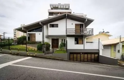 Casa com 4 quartos para alugar na Rua Antônia Alves, 260, Itaguaçu, Florianópolis