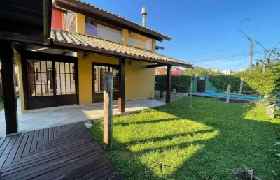 Casa com 3 quartos para alugar na Servidão dos Artistas, 255, Rio Tavares, Florianópolis