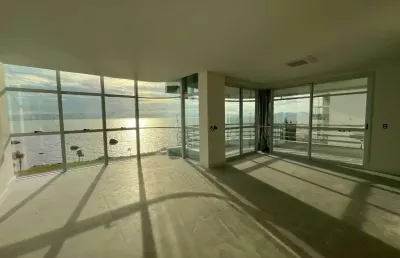 Apartamento com 3 quartos à venda na Avenida Governador Irineu Bornhausen, 3122, Agronômica, Florianópolis