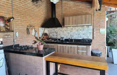 Casa comercial à venda na Avenida Ester, Jardim de Faveri, Cosmópolis