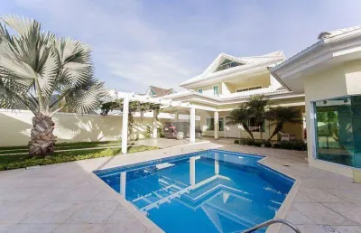 Casa com 4 quartos sendo 2 suítes à venda, 365 m² por r$ 1.760.000 - guaratiba - rio de janeiro/rj