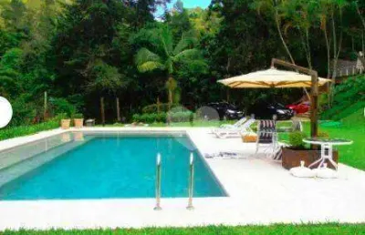 Casa com 4 quartos à venda, 650 m² por r$ 4.480.000 - • itaipava - petrópolis/rj