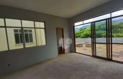 Cobertura linear a venda  com 5 quartos, suite, dependências completa, terraço. 250m² no valor  r$899.000,00 - grajaú - rio de janeiro / rj.