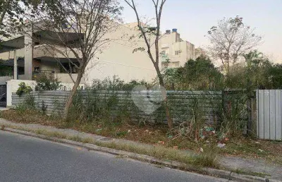 Lopes enjoy vende terreno plano, com 630m², 18 x 25, gleba b.