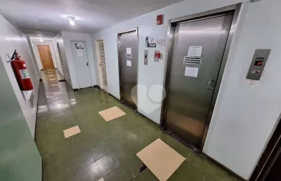 Méier no coração do bairro, junto a estação de trem, hospital, sala comercial, portaria com porteiro, elevadores, $95.000,00, méier- rj