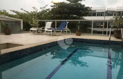 Jardim oceânico - cobertura linear e única em rua nobre na quadra da praia. 4 quartos com 3 suítes. piscina aquecida, sauna e churrasqueira. barra/rj.