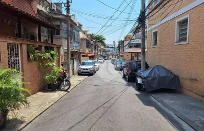 Vendo casa de vila duplex em benfica 4 dormitórios rua ana neri