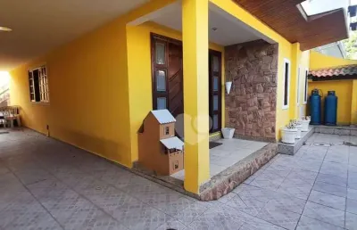 Casa 3 andares e edicula uruçanga a venda freguesia anil