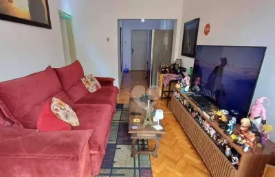 Apartamento 03 quartos na tijuca, vaga garagem, área serviço, colado ao metrô saens pena.
