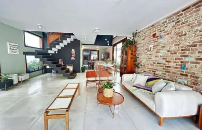 Casa com 4 suítes à venda, 600 m² por r$ 4.700.000 - barra da tijuca - rio de janeiro/rj