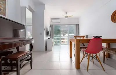 Apartamento em prédio com piscina ensolarada, 3 quartos, suíte, 2 vagas, dependência à venda, 89 m² por r$ 1.400.000 - humaitá