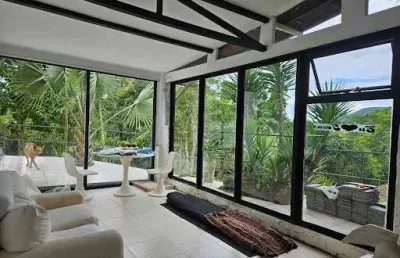 Casa com 3 quartos à venda, 256 m² por r$ 1.250.000 - soberbo - teresópolis/rj