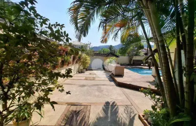 Linda casa 228 metros de área edificada piscina, sauna