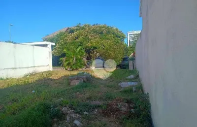 Vendo terreno no condomínio green place no recreio dos bandeirantes, ótima localização.