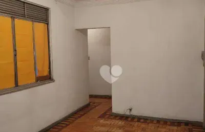 Apartamento 2 quartos, vazio a venda no méier – 1 vaga