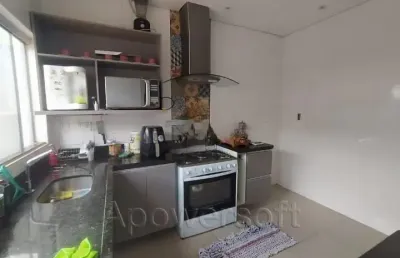 Linda casa 2/4  armários e piscina bairro tocantins, uberlândia mg