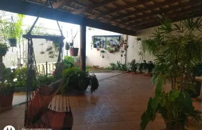 Linda casa alto umuarama 3 dormitorios 2 suites uberlandia