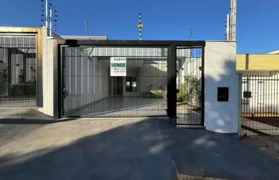 Casa para venda em maringá, jardim paris iii, 3 dormitórios, 1 suíte, 2 banheiros, 2 vagas