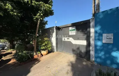 Casa para venda em maringá, parque industrial, 3 dormitórios, 1 suíte, 3 banheiros, 2 vagas