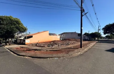 Terreno à venda na Rua Aparecido Beságio, Jardim Diamante, Maringá