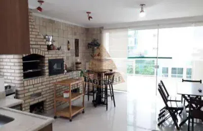 Sobrado tatuapé- sendo 3 dormitórios, área gourmet com churrasqueira