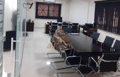 Vendo ou alugo prédio comercial na moóca 3 andares 600m2