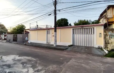 Casa com 4 quartos à venda na Avenida Barão de Tefé, 181, Flores, Manaus