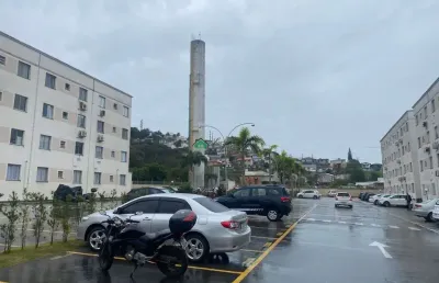 Apartamento com 2 quartos para alugar na rua josé airton de castro, 160, roçado, são josé por r$ 2.300