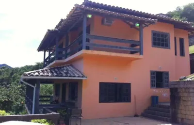 Casa com 3 quartos para alugar na Avenida Litorânea, 539, Praia da Ribeira, Mangaratiba