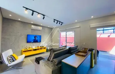 Casa dentro de condomínio fechado à 650 metros da praia !