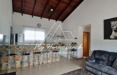 Casa em condomínio localizada à 150m do mar na praia de juquehy !