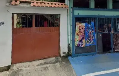 Casa de 2 quartos com garagem e loja  no  centro de vilar dos teles