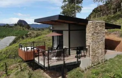 •	excepcional terreno em condomínio fechado / albuquerque – teresópolis ( lote 102 ) – terreno com área total de 499m2, disponível para construção de 299m2 ( sendo 13m de frente, 23.6m de lateral dire
