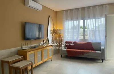 Sobrado em condomínio disponível à venda localizado à 700 metros do mar !