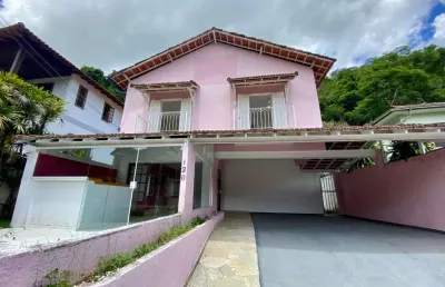 Casa perfeita para clinica, com 11 consultórios para alugar em corrêas