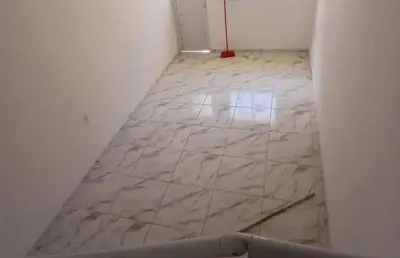 Se você está em busca de um imóvel aconchegante e com ótima localização, esta casa no jardim ana estela, em carapicuíba, é a opção perfeita para você! com dois dormitórios, esta charmosa residência of