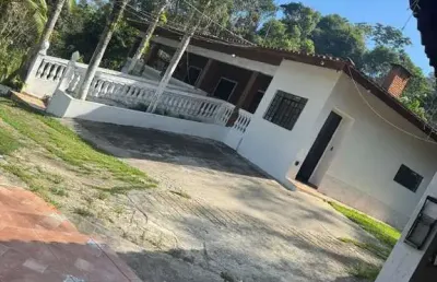 Chácara à venda – juquitiba/sp – a apenas 7km do centro!

 o refúgio perfeito para viver ou curtir os finais de semana em grande estilo!

 oportunidade imperdível! 

 3.900 m² de terreno
 300 m² de ár